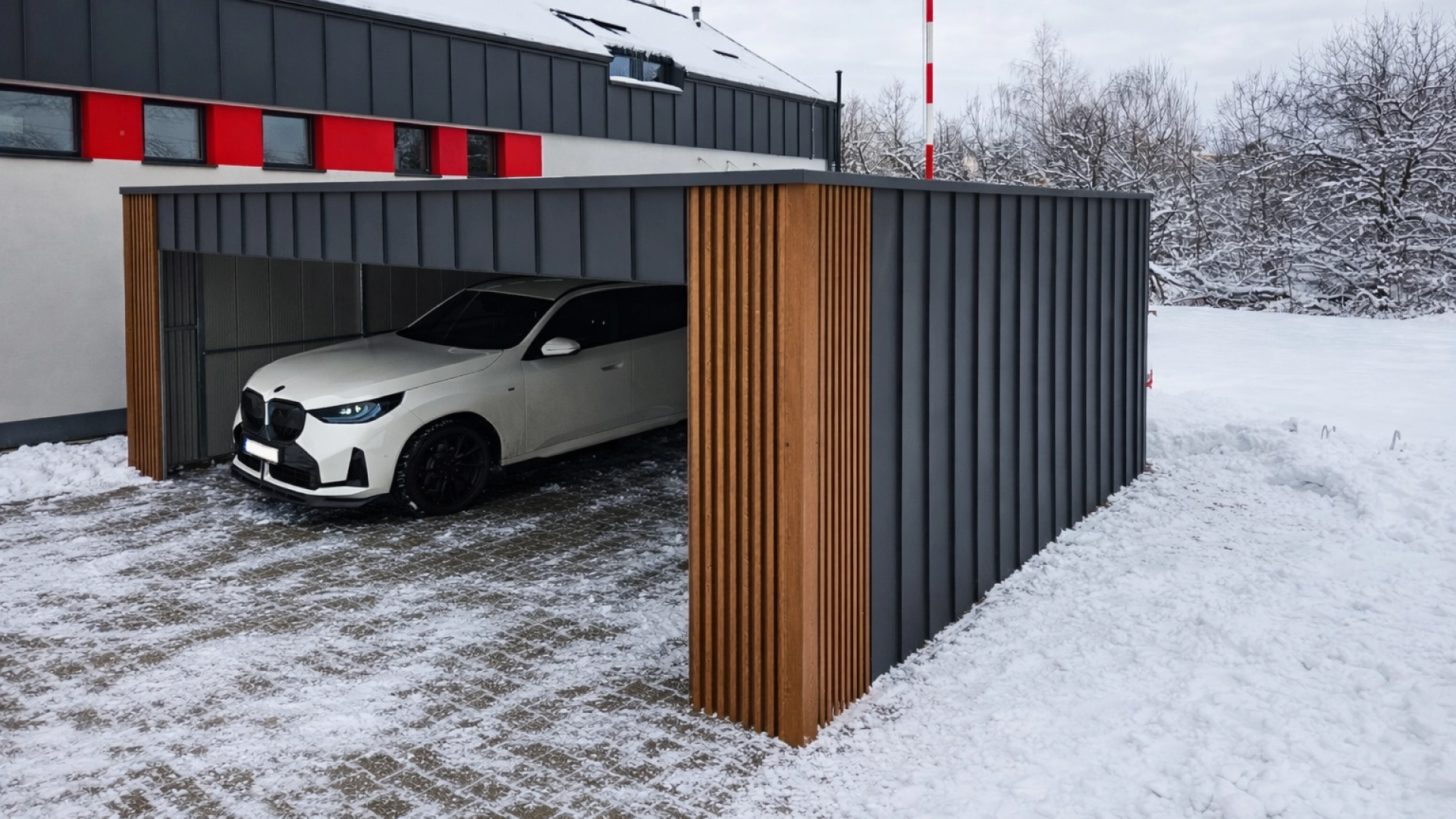 NOWOŚĆ! WIATA POKRYTA BLACHĄ NA RĄBEK